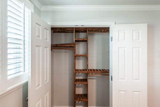 140 La Plaza Dr, Hendersonville, TN 37075