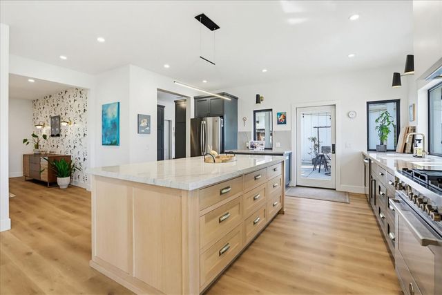 12184 Logans Run Ct, Grass Valley, CA 95945