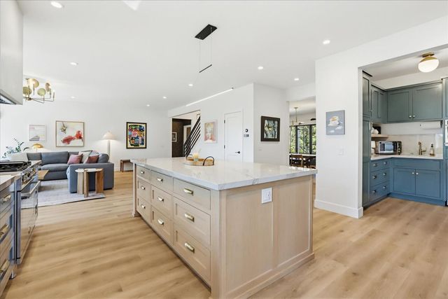 12184 Logans Run Ct, Grass Valley, CA 95945