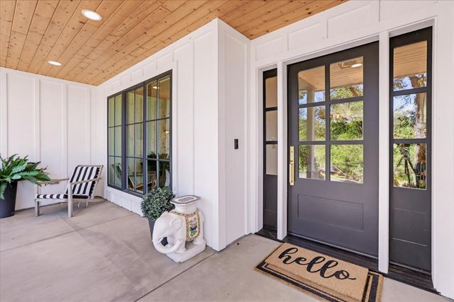 12184 Logans Run Ct, Grass Valley, CA 95945