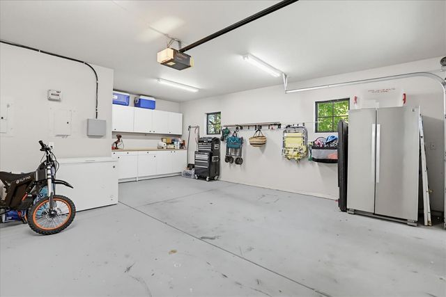 12184 Logans Run Ct, Grass Valley, CA 95945