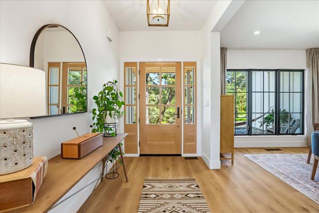 12184 Logans Run Ct, Grass Valley, CA 95945