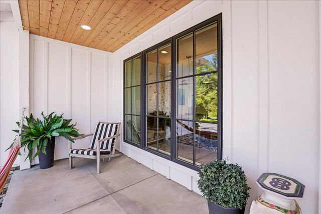 12184 Logans Run Ct, Grass Valley, CA 95945