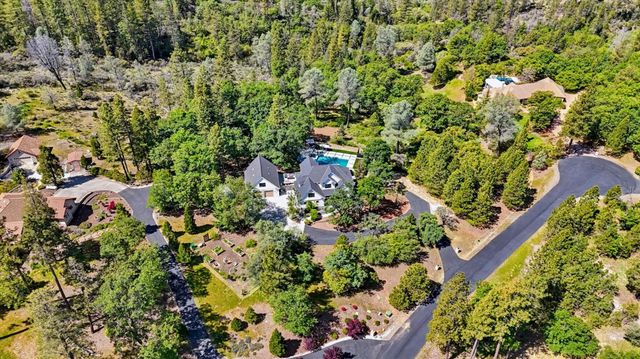 12184 Logans Run Ct, Grass Valley, CA 95945