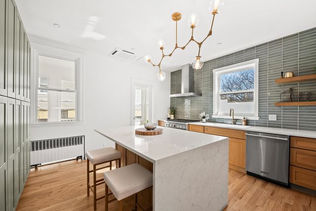 55 RESERVOIR AVE, Jc, Heights, NJ 07307