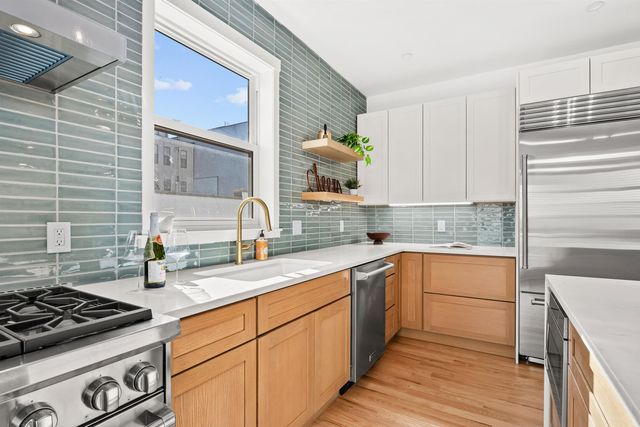 55 RESERVOIR AVE, Jc, Heights, NJ 07307