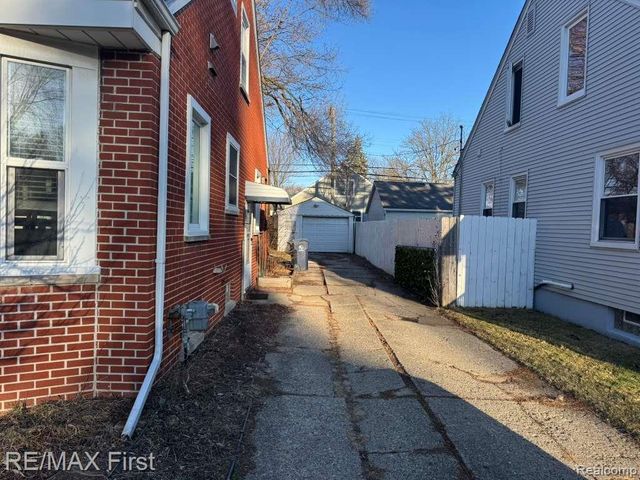 406 N Campbell Road, Royal Oak Charter Township, MI 48067