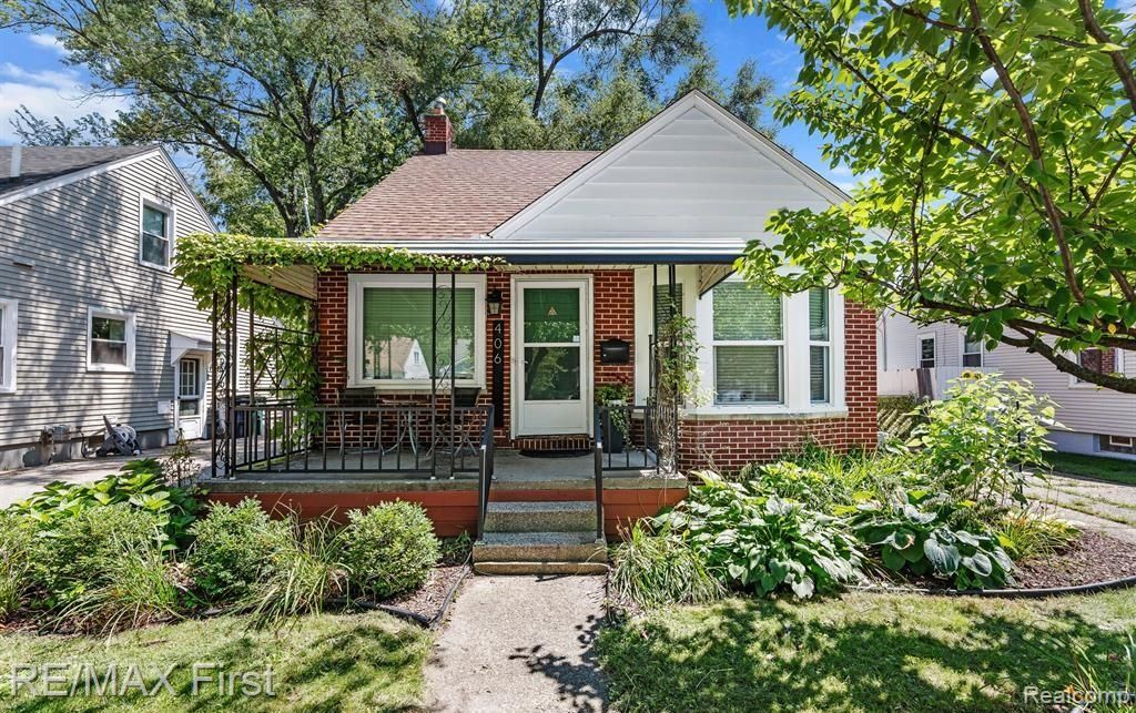 406 N Campbell Road, Royal Oak Charter Township, MI 48067