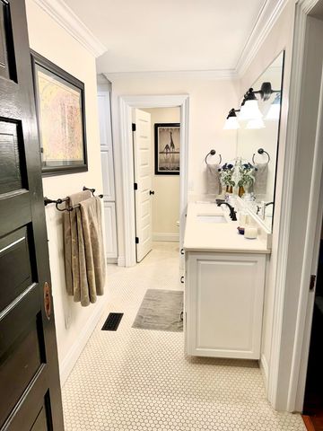 305 N College Street, Opp, AL 36467