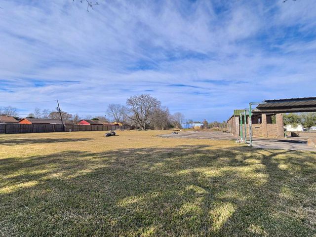 11408 Martin Luther King Jr Boulevard, Houston, TX 77048