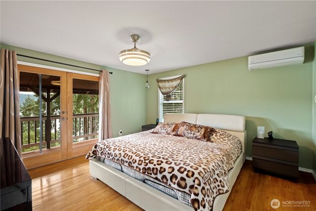 50 NE Alta Vista Drive, Belfair, WA 98528