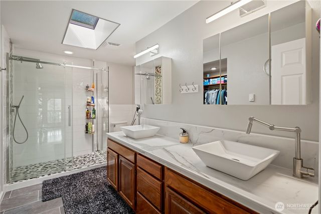 50 NE Alta Vista Drive, Belfair, WA 98528