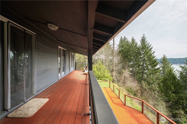 50 NE Alta Vista Drive, Belfair, WA 98528