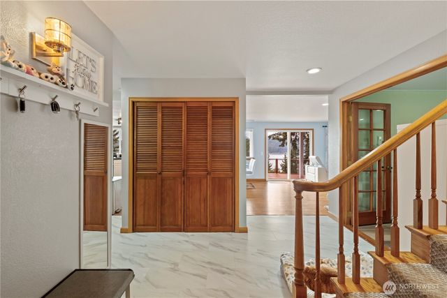 50 NE Alta Vista Drive, Belfair, WA 98528