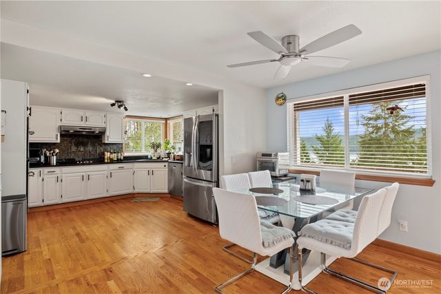 50 NE Alta Vista Drive, Belfair, WA 98528