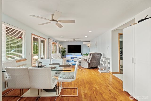 50 NE Alta Vista Drive, Belfair, WA 98528