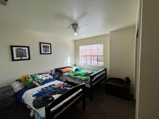 1927 Hacienda Dr, Stockton, CA 95209