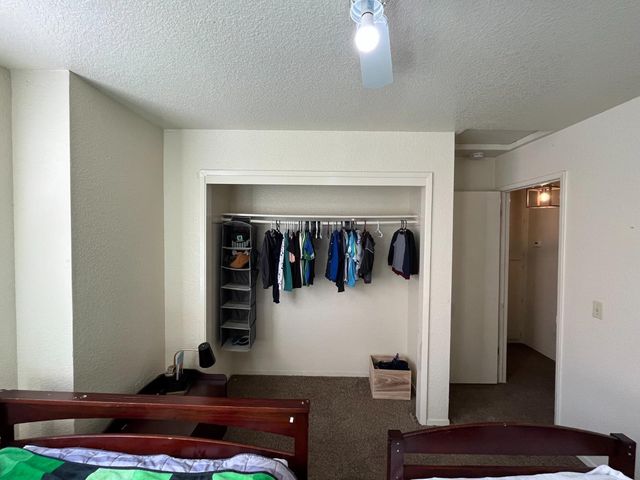 1927 Hacienda Dr, Stockton, CA 95209