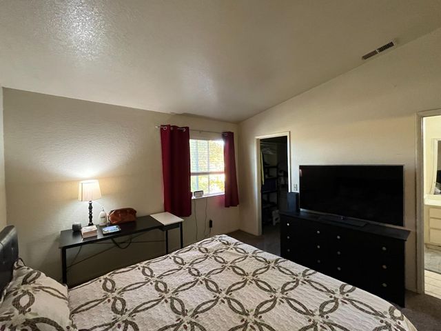 1927 Hacienda Dr, Stockton, CA 95209