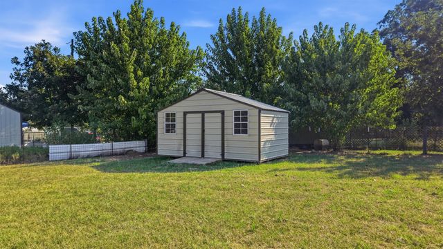 121 Fm 1753, Denison, TX 75021