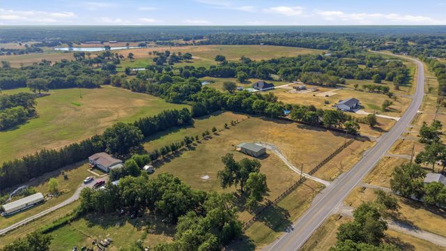 121 Fm 1753, Denison, TX 75021