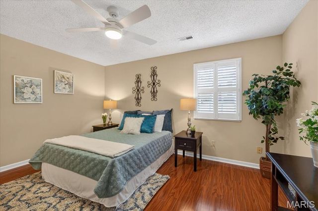 9185 Wrenwood Lane, Brentwood, MO 63144