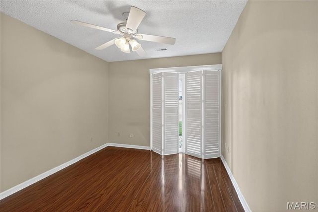 9185 Wrenwood Lane, Brentwood, MO 63144