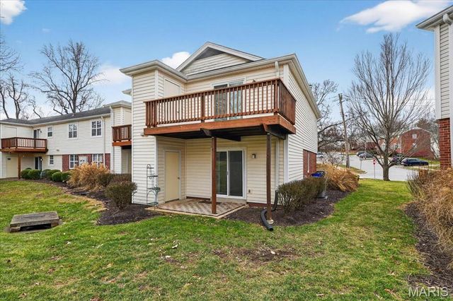 9185 Wrenwood Lane, Brentwood, MO 63144