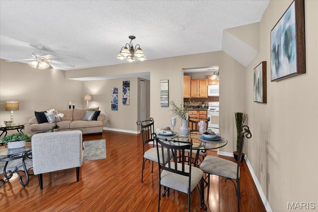 9185 Wrenwood Lane, Brentwood, MO 63144