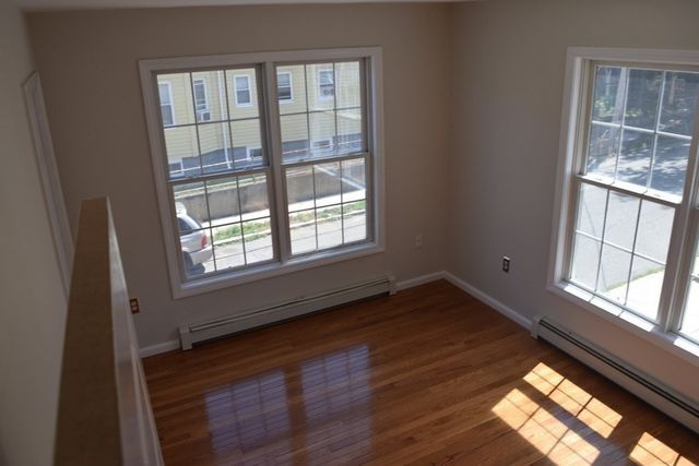 255 Boston Ave 4, Medford, MA 02155