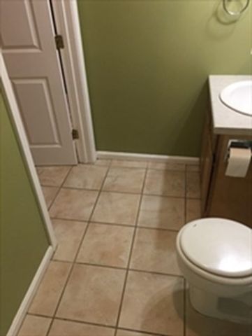 255 Boston Ave 4, Medford, MA 02155