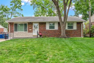 9834 Glenmont Drive, St Louis, MO 63123