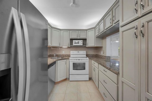 1485 SW Silver Pine Way 107 H-1, Palm City, FL 34990