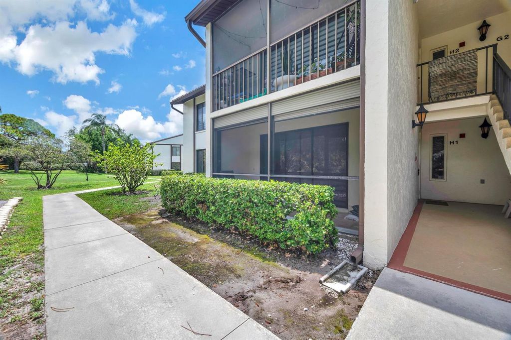 1485 SW Silver Pine Way 107 H-1, Palm City, FL 34990