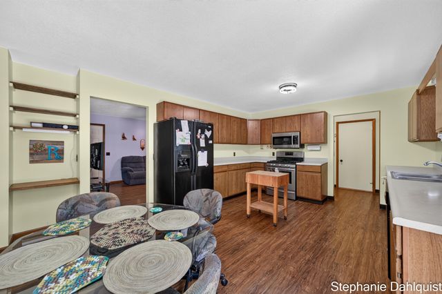 1646 W Giles Road, Muskegon, MI 49445