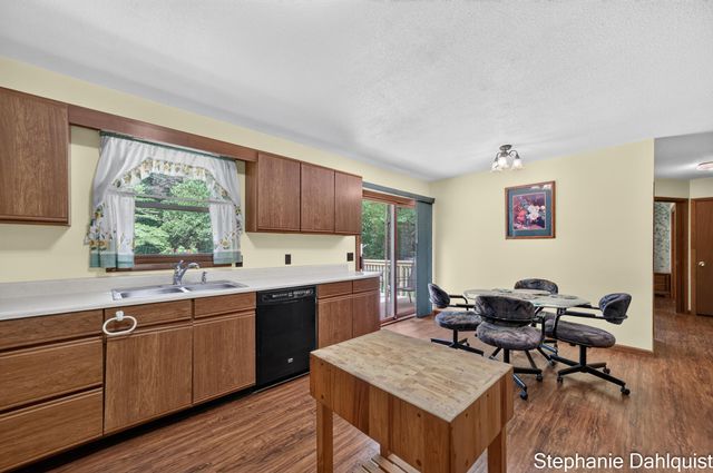 1646 W Giles Road, Muskegon, MI 49445