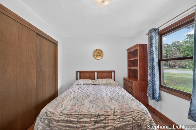 1646 W Giles Road, Muskegon, MI 49445