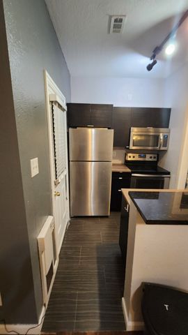 4101 Esters Road 111, Irving, TX 75038