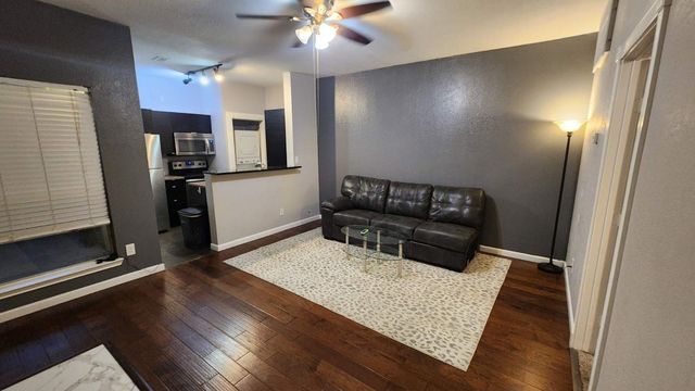 4101 Esters Road 111, Irving, TX 75038