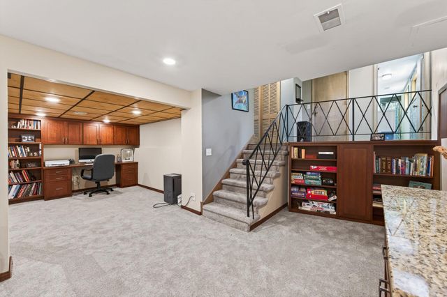 4717 Glenwood Avenue, Golden Valley, MN 55422