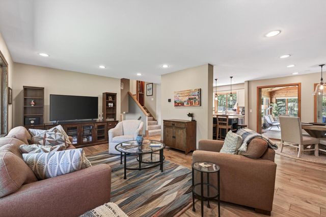 4717 Glenwood Avenue, Golden Valley, MN 55422