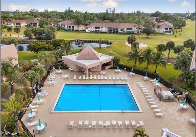 170 Turtle Lake CT 109, Naples, FL 34105