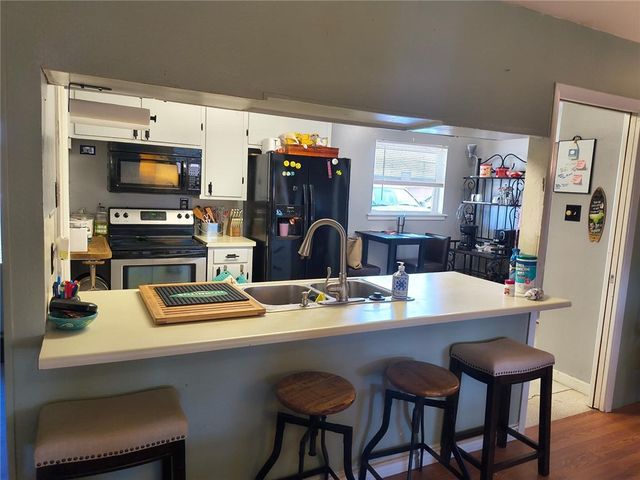 168 Sunset Dr, Ingleside On The Bay, TX 78362