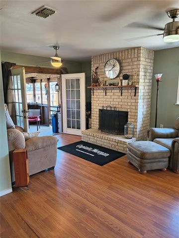 168 Sunset Dr, Ingleside On The Bay, TX 78362