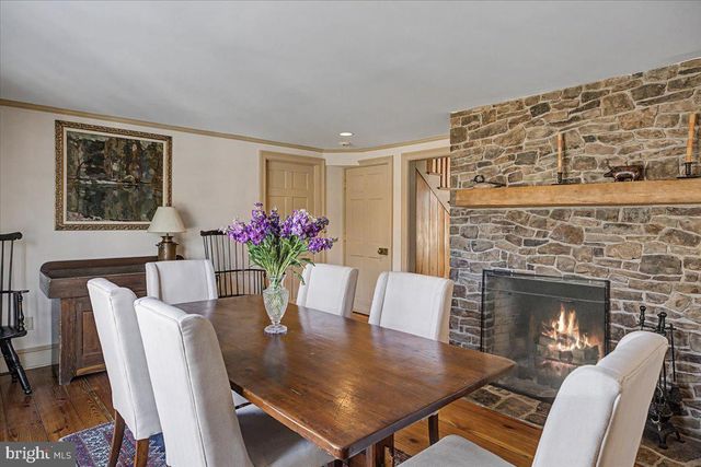 56 STRIMPLES MILL RD, Stockton, NJ 08559