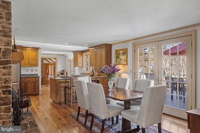 56 STRIMPLES MILL RD, Stockton, NJ 08559