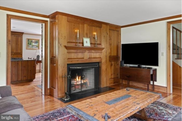 56 STRIMPLES MILL RD, Stockton, NJ 08559