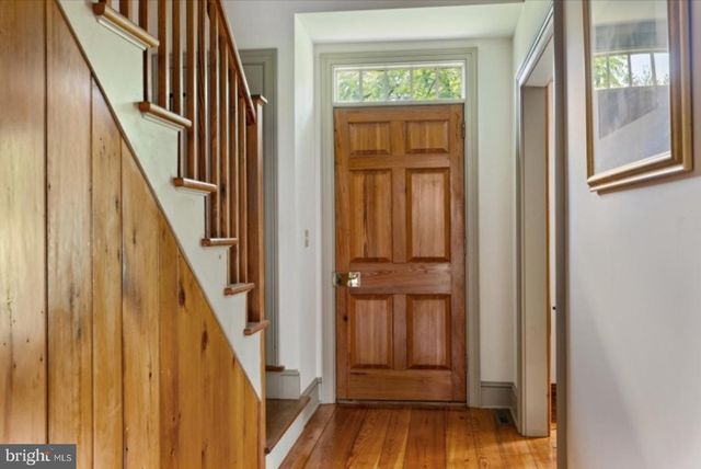 56 STRIMPLES MILL RD, Stockton, NJ 08559