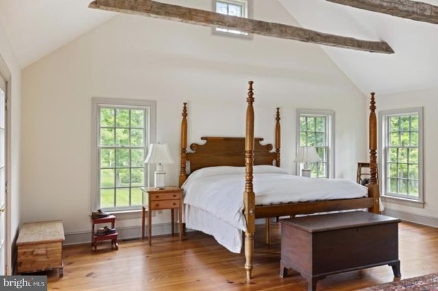 56 STRIMPLES MILL RD, Stockton, NJ 08559