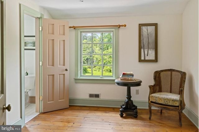 56 STRIMPLES MILL RD, Stockton, NJ 08559